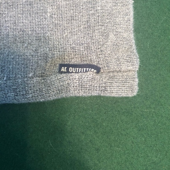 American Eagle Outfitters V-neck Sweater - Picture 6 of 6